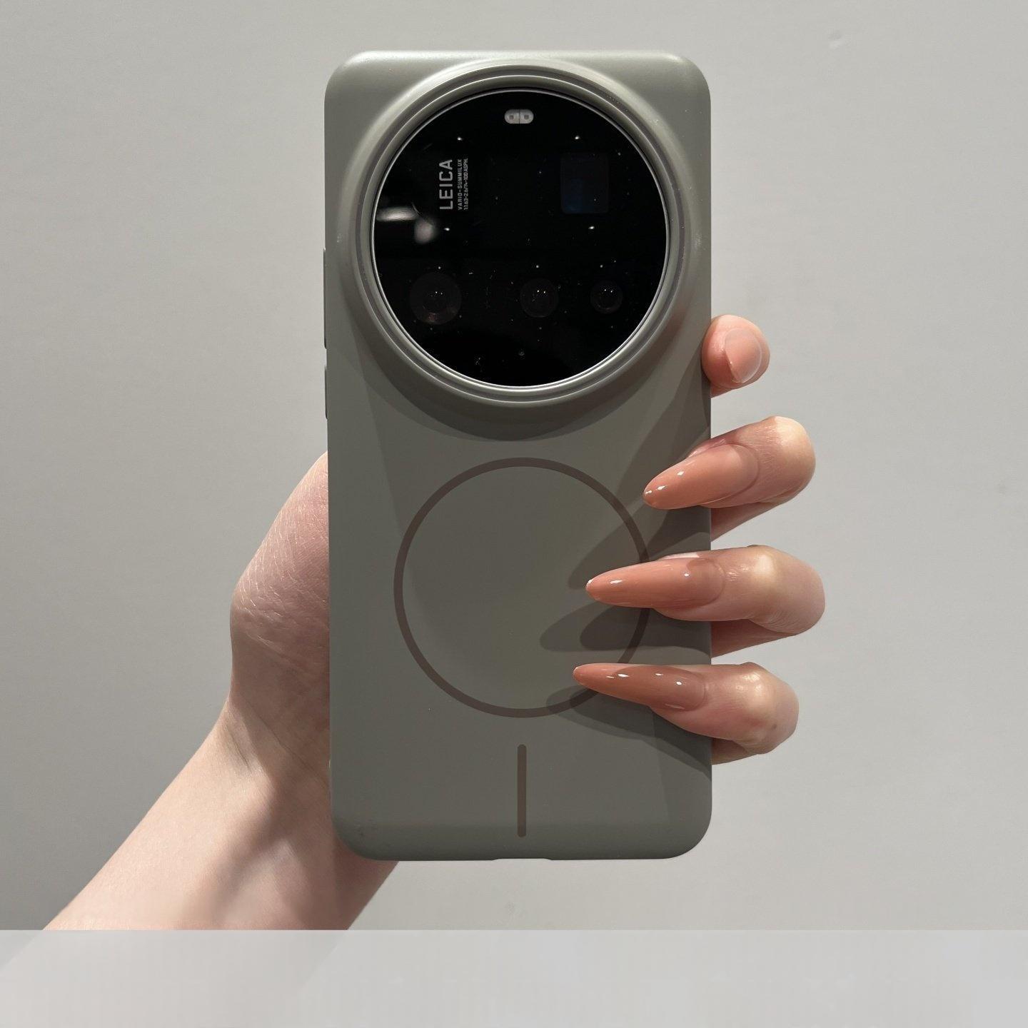 غطاء فاخر ناعم دائري مغناطيسي  - مراجعة Photography Kit Xiaomi 17 Ultra وسعره